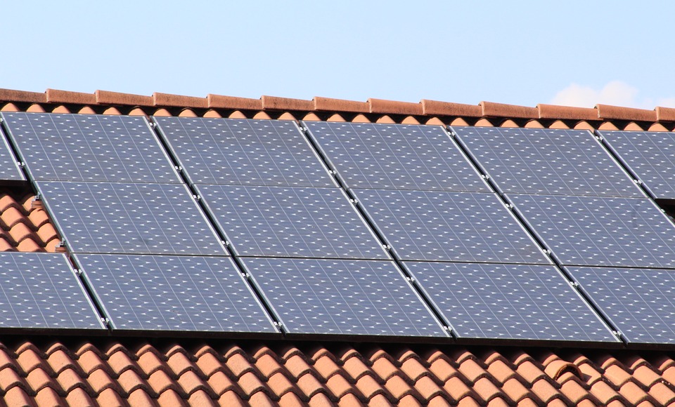 Jak pozyskiwać i wykorzystywać energię słoneczną?