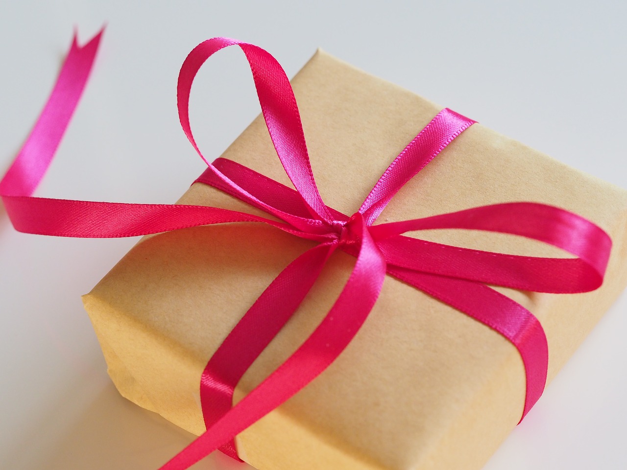 Na co zwrócić uwagę wybierając prezent dla bliskiej osoby?