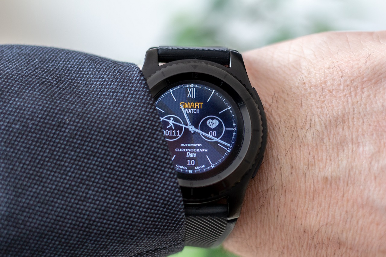 Dlaczego warto zainwestować w smartwatcha?
